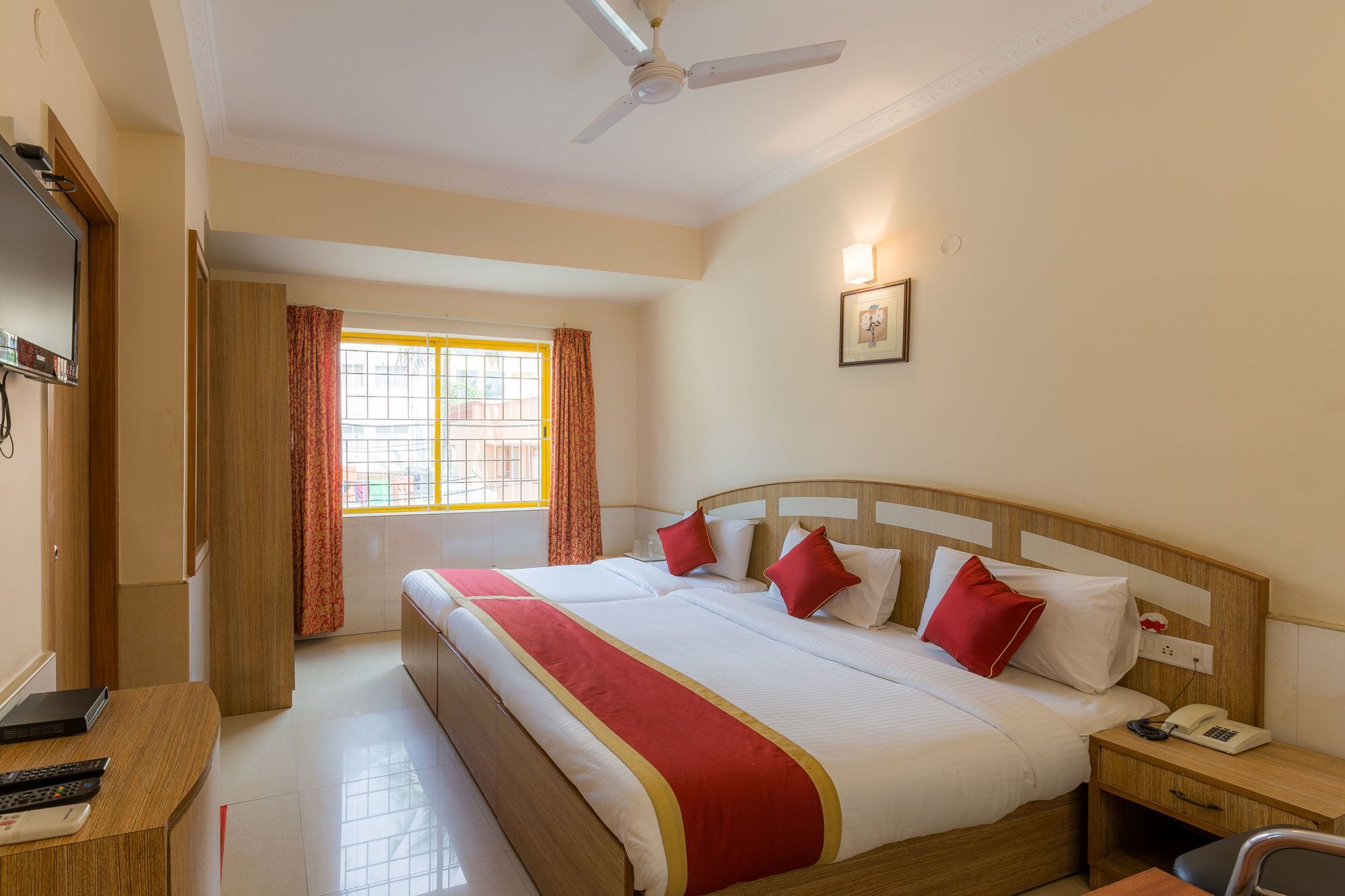 Oyo 9633 Hotel Srinidhi Residency Bangalore Eksteriør bilde
